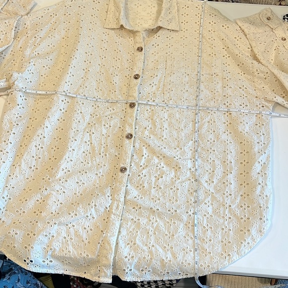 Cream Eyelet Button-Up Shirt - no size tag - Picture 7 of 7